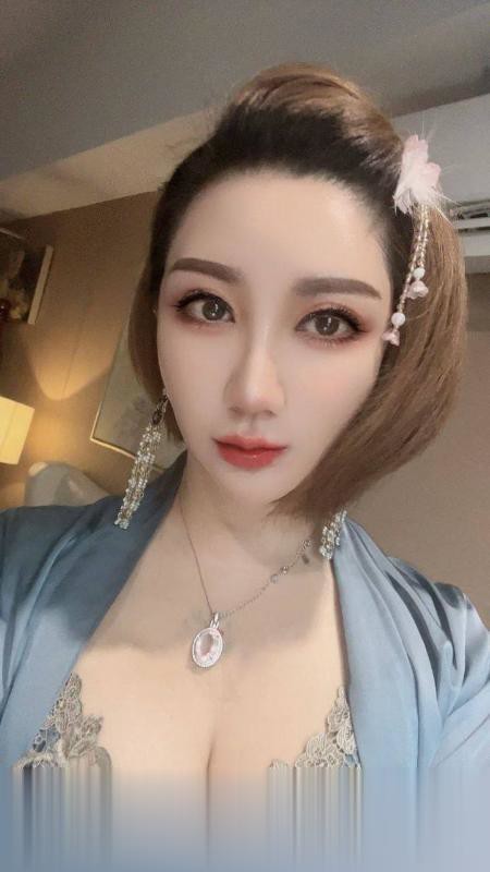广东-广州天河珠宝御姐